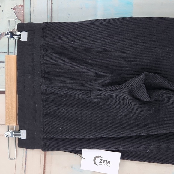 ZYIA Active Don’t Wake Me Thermal Pant High Rise Waffle Knit Jogger Black - Picture 7 of 8